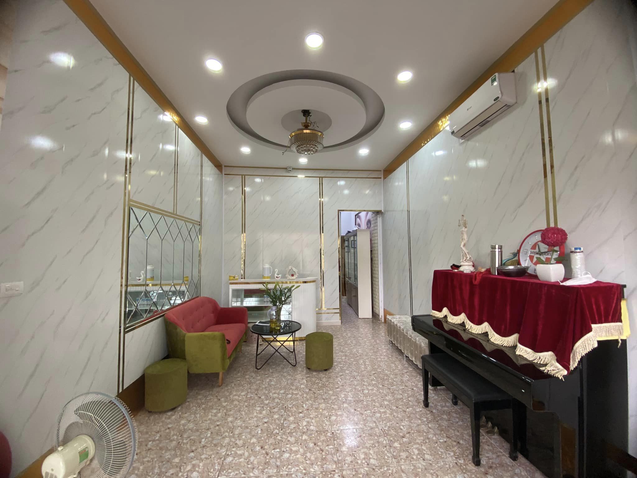 Nhà siêu rẻ mặt phố Phùng Khoang - Nam Từ Liêm, 48m2, 5 tầng giá 6,9 tỷ. Ảnh thật 100%