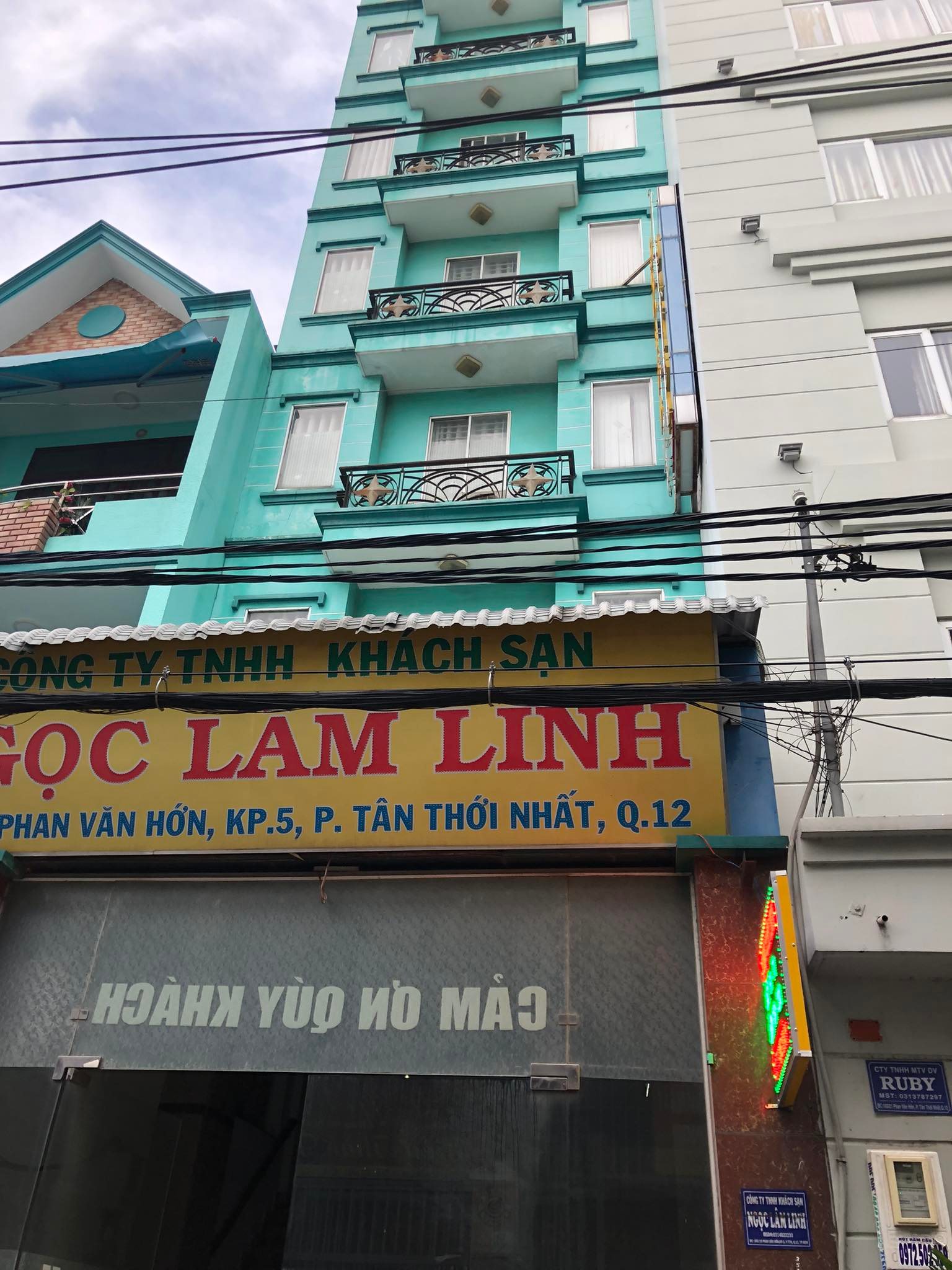 Bán tòa nhà 8 tầng Quận 12, đang cho thuê 60 triệu 1 tháng.