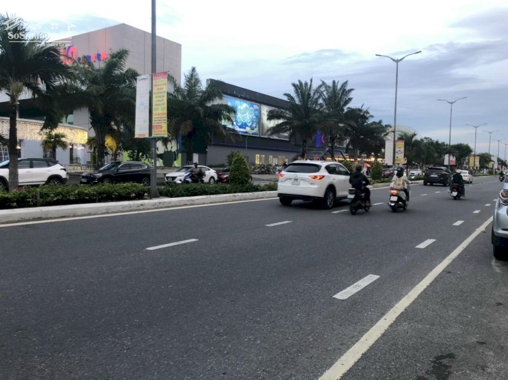 Bán nhà đường Nguyễn Hữu Thọ, Hải Châu, 2 tầng, DT 85 m2, Gần Sân bay Quốc tế Đà Nẵng. Ô tô đậu. Chỉ 5,4 tỷ.