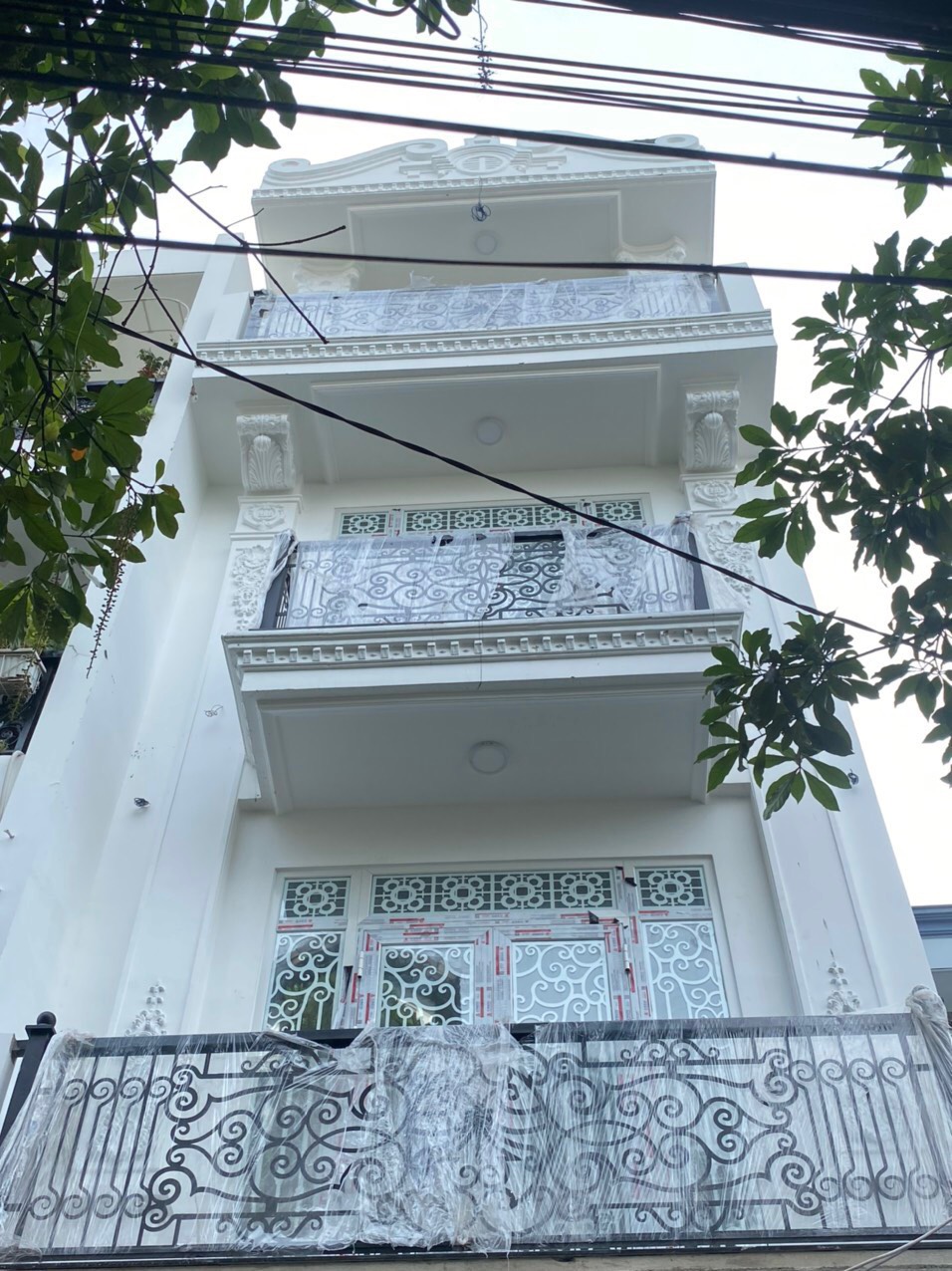 Cần bán nhà chính chủ 1 trệt 3 lầu, sân thượng, Lạc Long Quân Quận 11