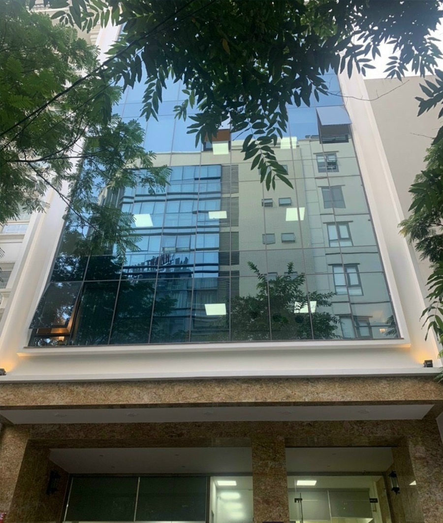 Bán tòa nhà mặt phố Lương Định Của Đống Đa 80m2 8 tầng MT 7m dòng tiền 2 tỷ 1 năm