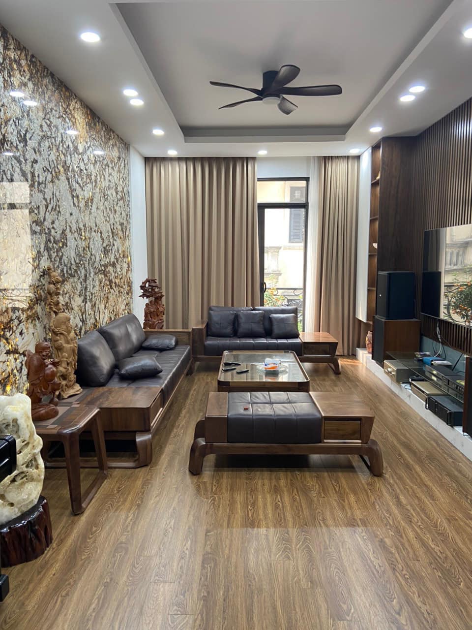 Khu phân lô – Gần phố - 30m ra ô tô tránh – Vuông vắn – Lê Trọng Tấn – Thanh Xuân