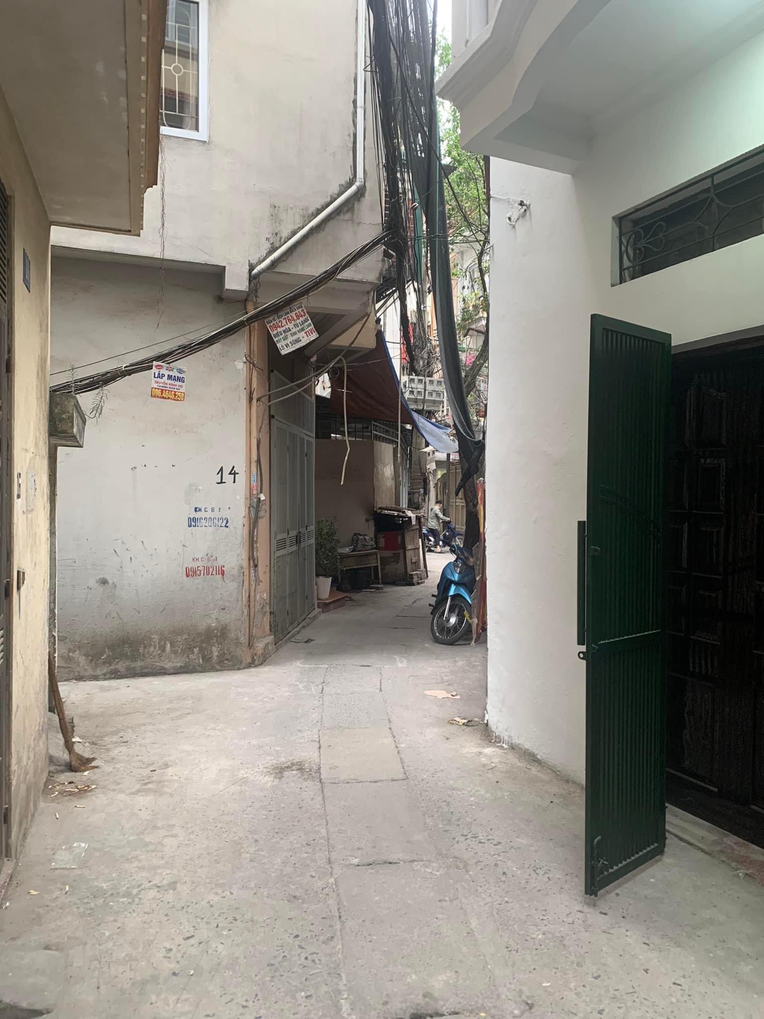 BÁN NHÀ NGUYỄN ĐỨC CẢNH QUẬN HOÀNG MAI- 52M 3.2 TỶ - LÔ GÓC 3 MẶT THOÁNG BA GÁC ĐỖ CỬA MẶT TIỀN RỘNG