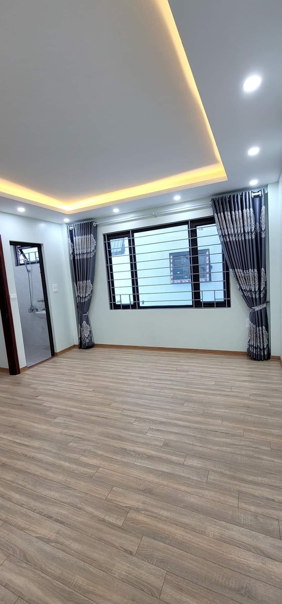 SIÊU RẺ: Ngô Quyền, Hà Đông 32m*5t - ô tô đỗ gần