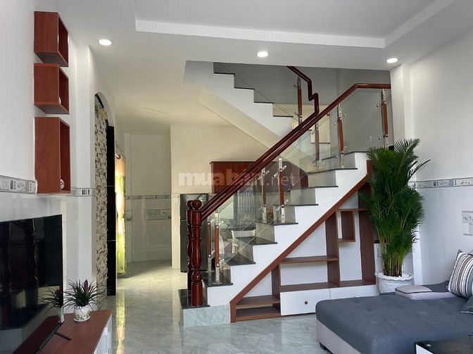 nhà PHƯỚC LÝ,giá RẺ,sổ hồng công chứng,dọn vào ở ngay,di chuyển tới TPHCM 25phút