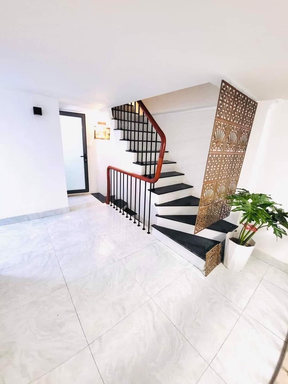 CẦN BÁN NHÀ TRƯỜNG CHINH 29M 4 TẦNG NGÕ THÔNG KINH DOANH SẦM UẤT GẦN PHỐ