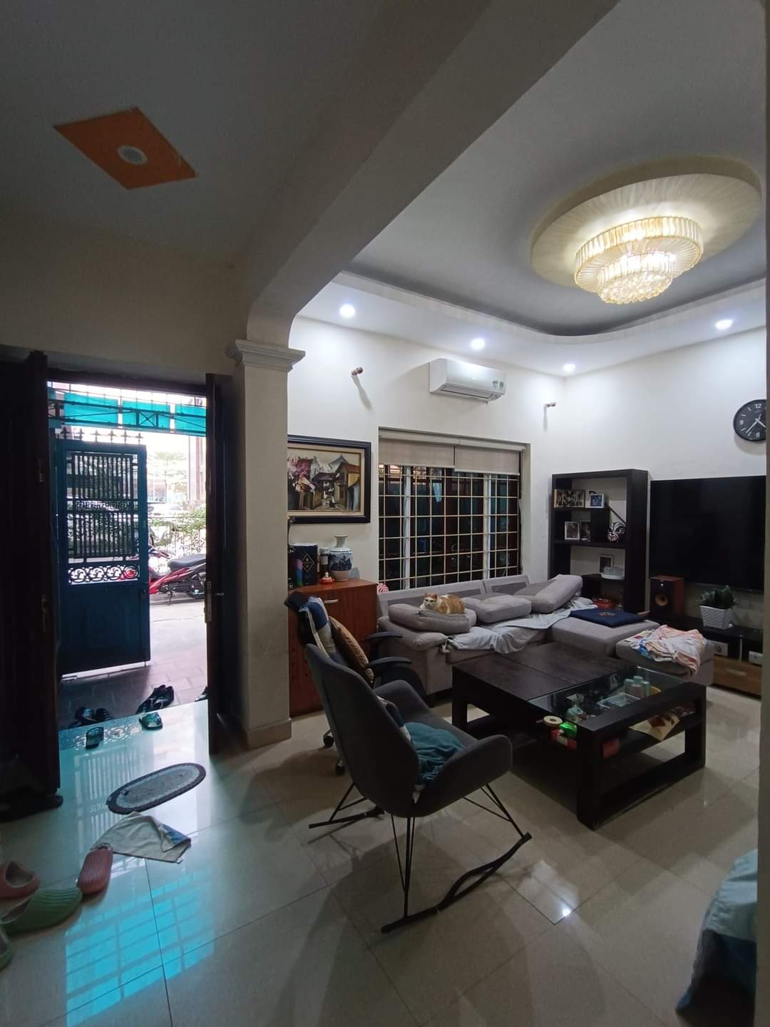 Hơn 10 tỷ - Bán nhà cạnh ĐH Quốc Gia Hà Nội - phân lô đường Ô Tô