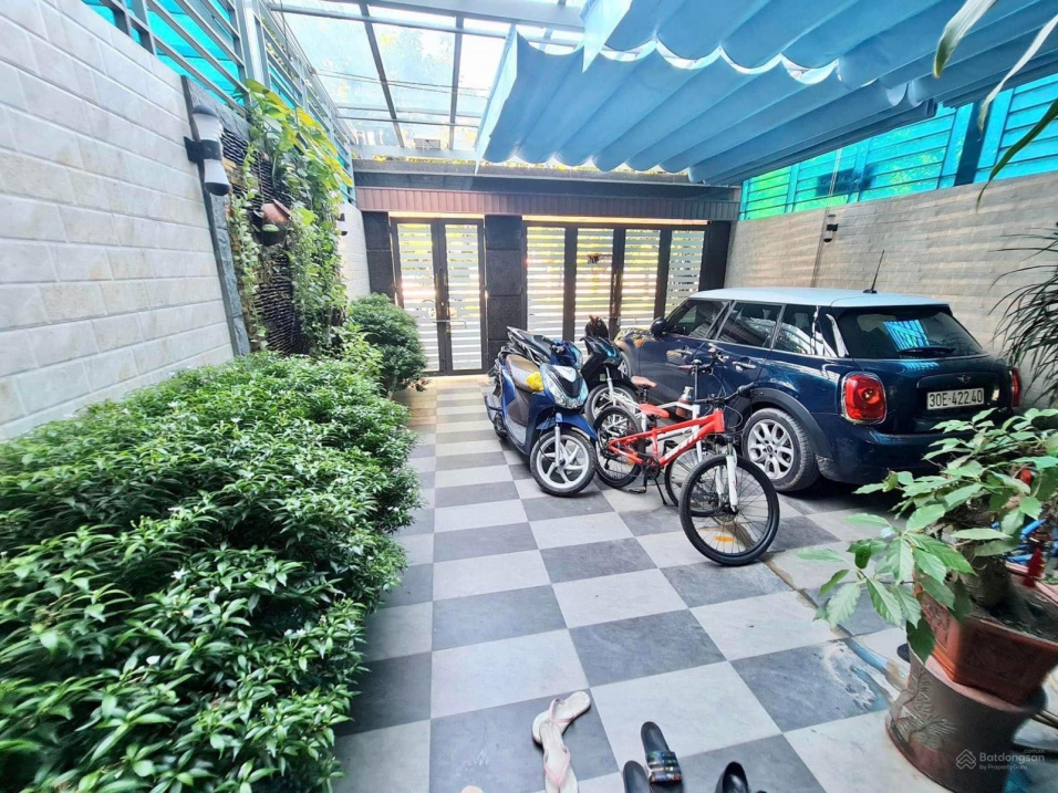 Bán Biệt thự Hoàng Mai - gara ô tô -kinh doanh, 131m2 x6 tầng thang máy, MT 6m giá 27.35tỷ