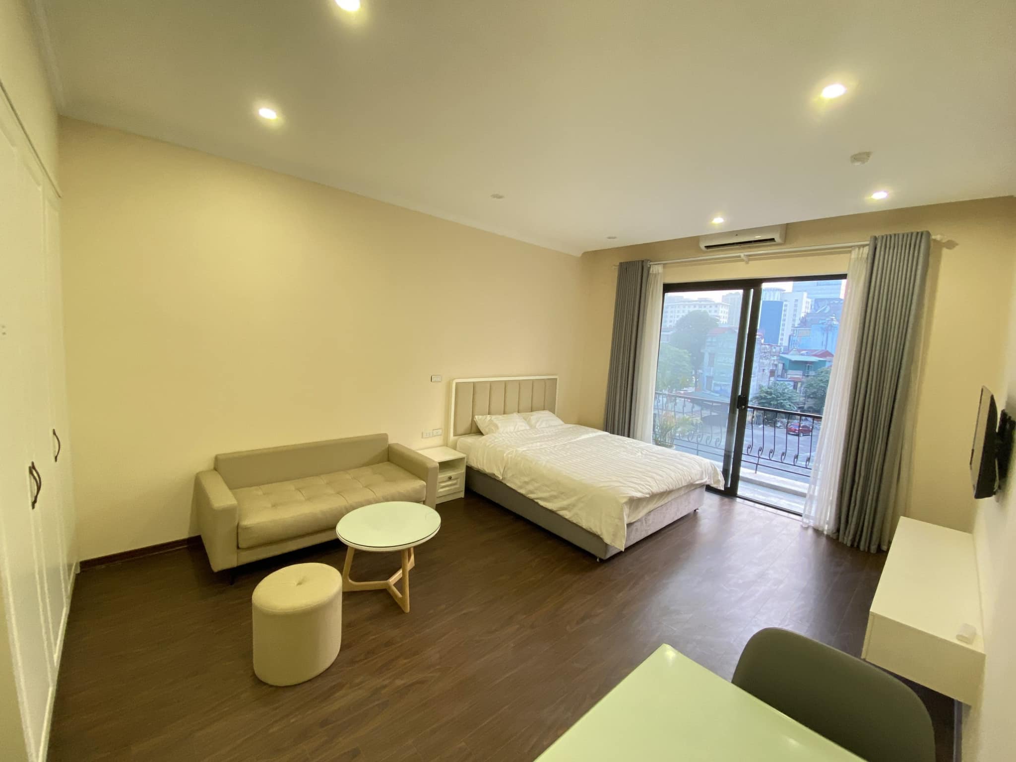 Bán nhà Phố Tô Ngọc Vân , Tây Hồ, 90m2, mặt tiền 6.5 , 8 tầng giá 27.5 tỷ