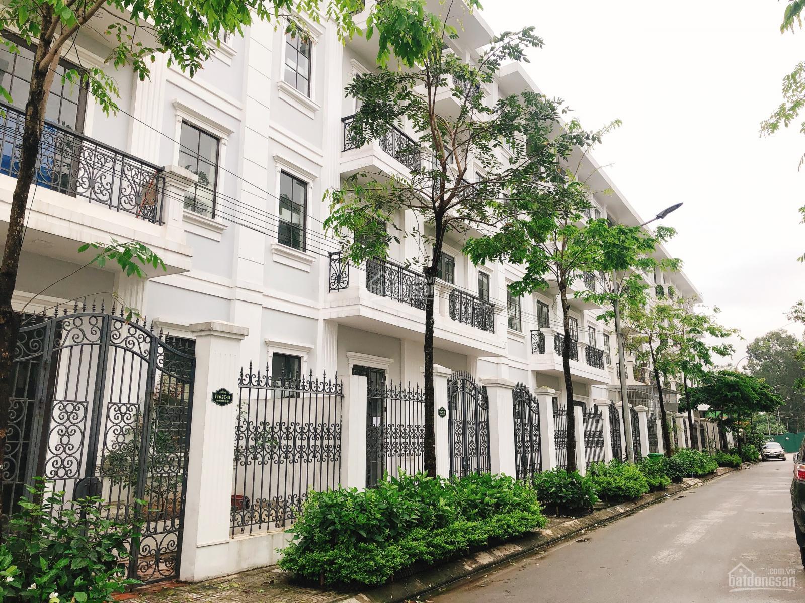 Bán nhà liền kề phố Phạm Văn Đồng, 69m2 giá chỉ 11 tỷ, mặt tiền 6m.