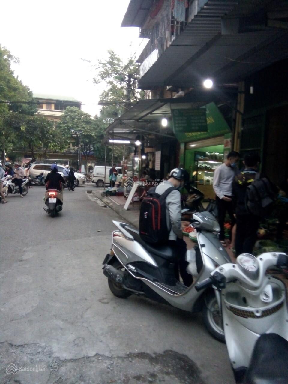 Bán nhà ngõ phố Yên Hòa 50m ra phố 5 tầng, 50m2, giá 4tỷ9