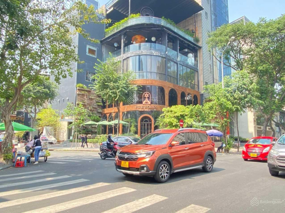 Cho thuê Gốc 2 Mặt Tiền Đồng Nai , Quận 10, ngang 25m, 400m2 đất, Gía 275tr. 0334272121