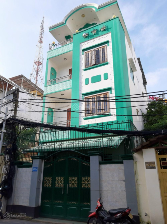 Chị tôi đang cần tiền nên cần bán gấp nhà 2MT Huỳnh Văn Bánh 4x24m 4 lầu HĐT: 40tr/th 19.5 tỷ TL