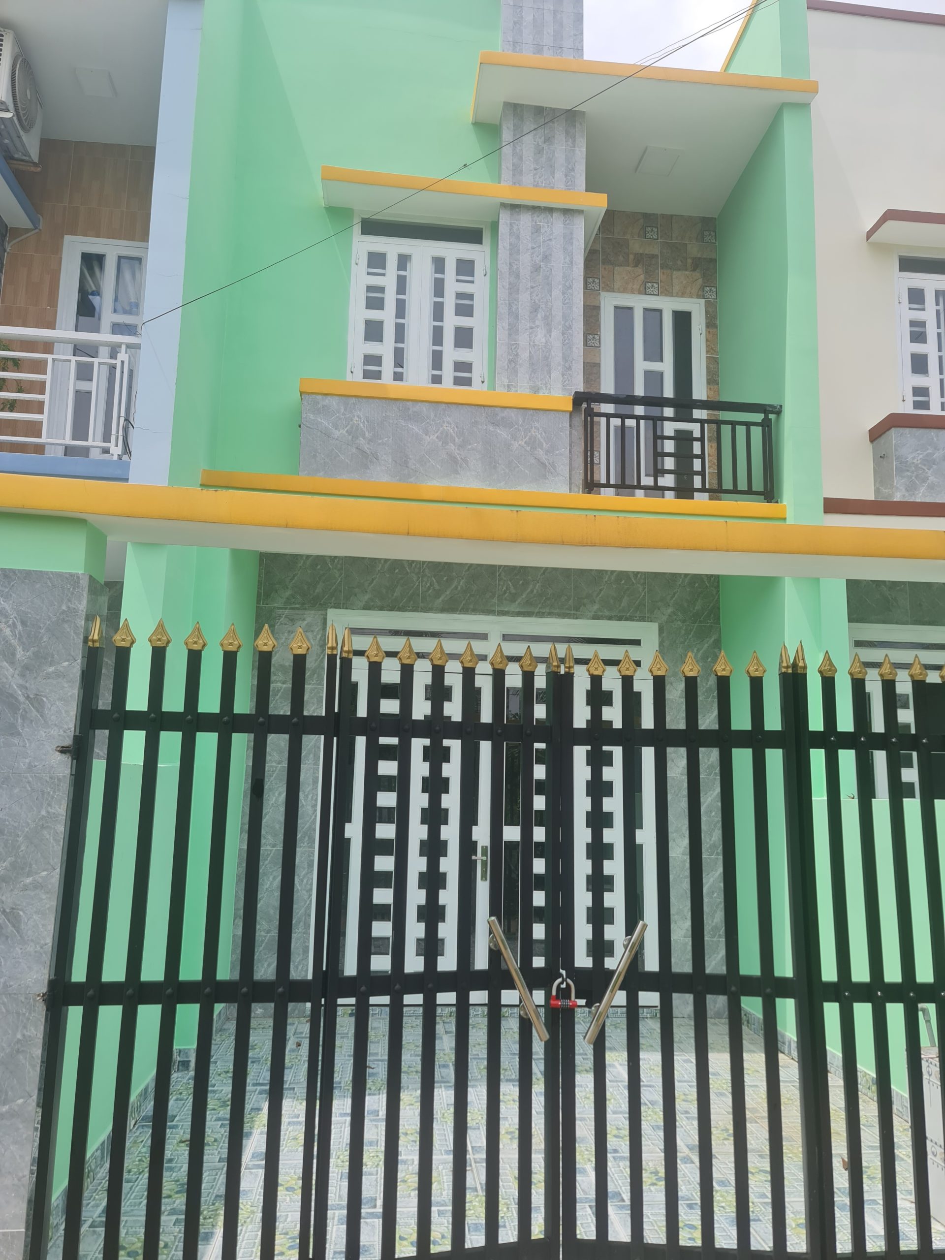 BÁN NHÀ ĐẤT TRẢNG BÀNG, FULL THỔ CƯ, 1 TRỆT, 1 LẦU, 3 PHÒNG NGỦ, 3 WC