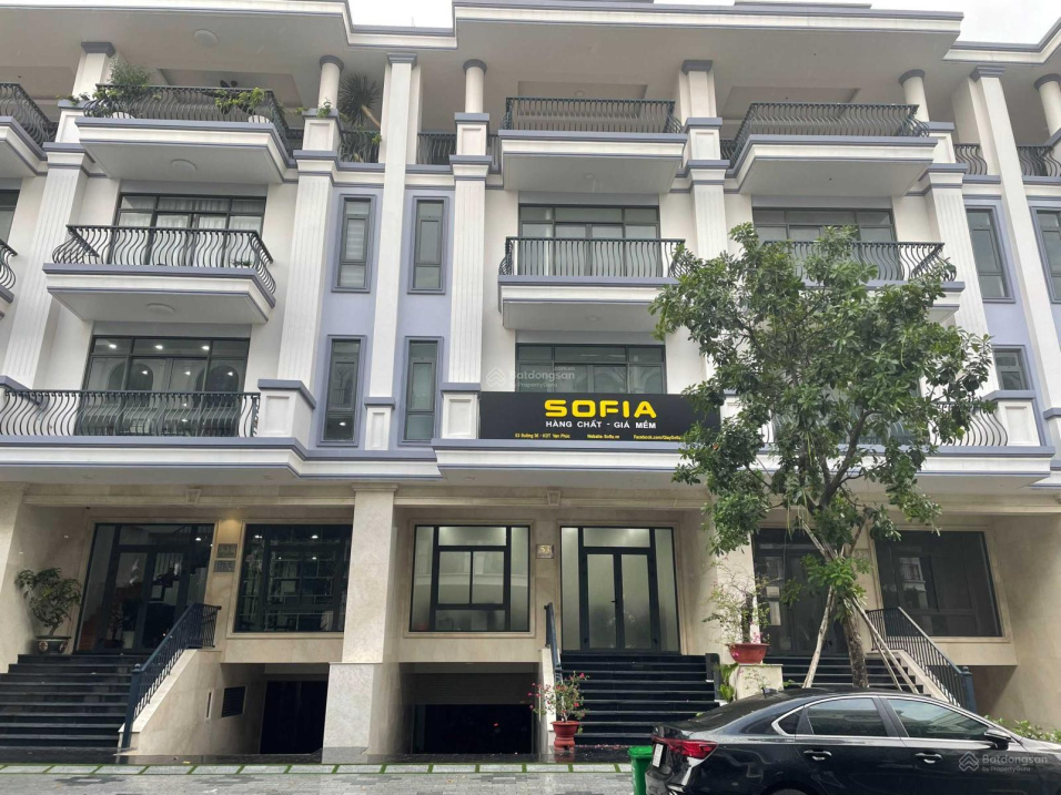 Cần bán nhanh căn 105m2 KĐT Vạn Phúc, 5x20.5m, hầm, 4 tầng cực đẹp, giá 15 tỷ