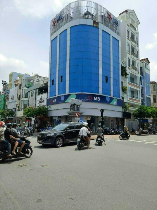 Góc 2MT Nguyễn Đình Chiểu + Nguyễn Thiện Thuật - 10x10m - 8 tầng - HĐT 250 triệu - giá 75 tỷ