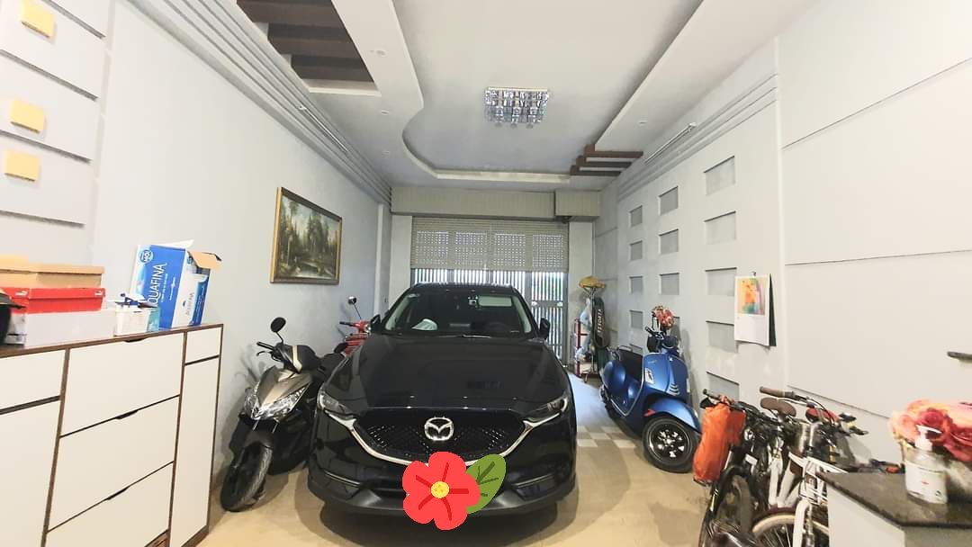 HOT‼️ Bân nhà Nguyễn Chí Thanh, Đống Đa, diện tích 105m2, 5 tầng, mặt tiền 5m, Ô TÔ, ô chờ thang máy. Lh 0912929280