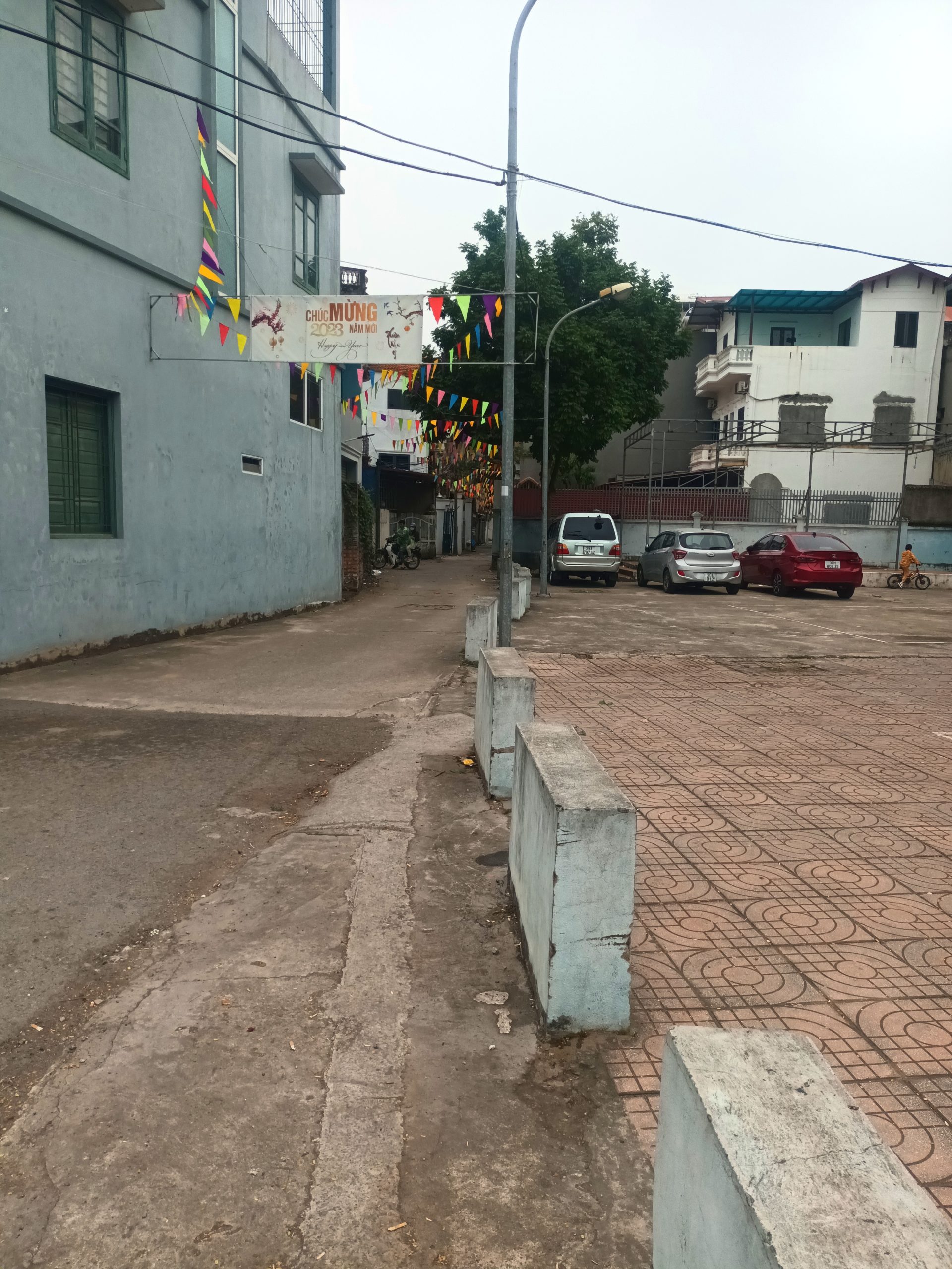 CHÍNH CHỦ NHỜ BÁN ĐẤT THẠCH BÀN 55m NGÕ Ô TÔ GẦN NHÀ CÓ BÃI ĐỖ XE MIỄN PHÍ - CÔNG VIÊN HỒ ĐIỀU HÒA CÁCH NHÀ 100M