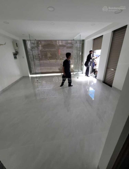 Cho thuê nhà MT nguyễn Thị Minh Khai, Phường Bến Thành, Quận 1 - Nhà mới 5 lầu - Giá 80 triệu