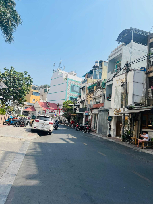 Cho thuê nhà nguyên căn mặt tiền Nguyễn Văn Thủ đoạn Mạc Đĩnh Chi, Quận 1