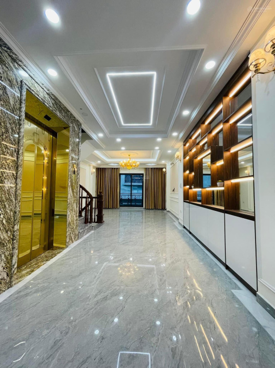 Bán nhà Nguyễn Khuyến, quận Hà Đông - ô tô, kinh doanh, view hồ Văn Quán, chỉ 5,5 tỷ/ 5 tầng