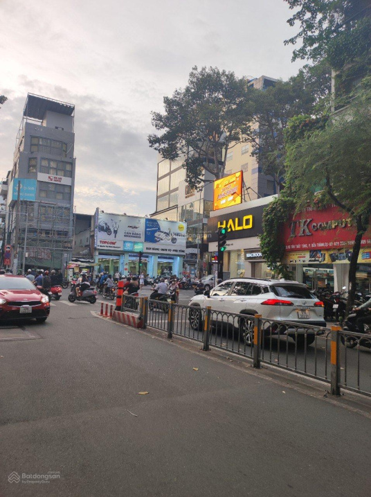 Tôn Thất Tùng - Nguyễn Thị Minh Khai 4x18m 70m2 P. Bến Thành