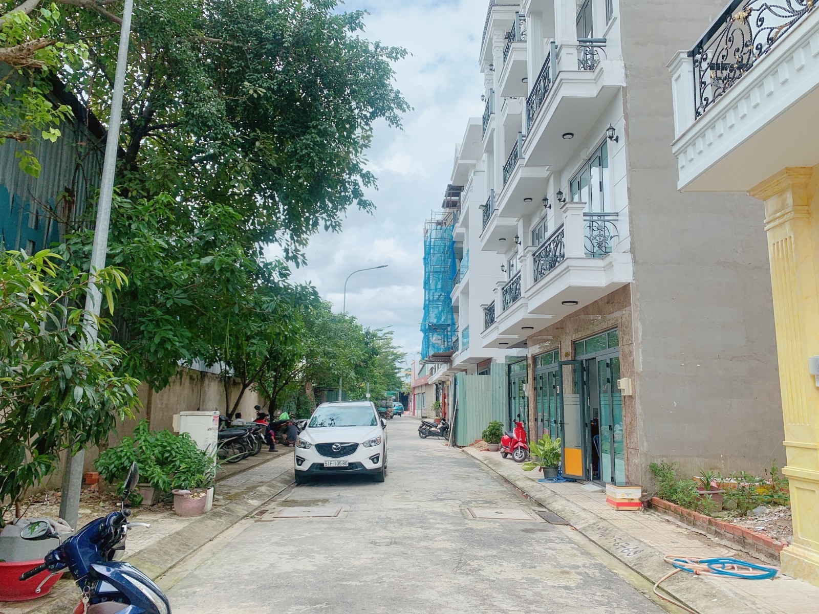 NHÀ ĐẸP LÊ TRỌNG TẤN,56M2 ,4 TẦNG,8,9 TỶ