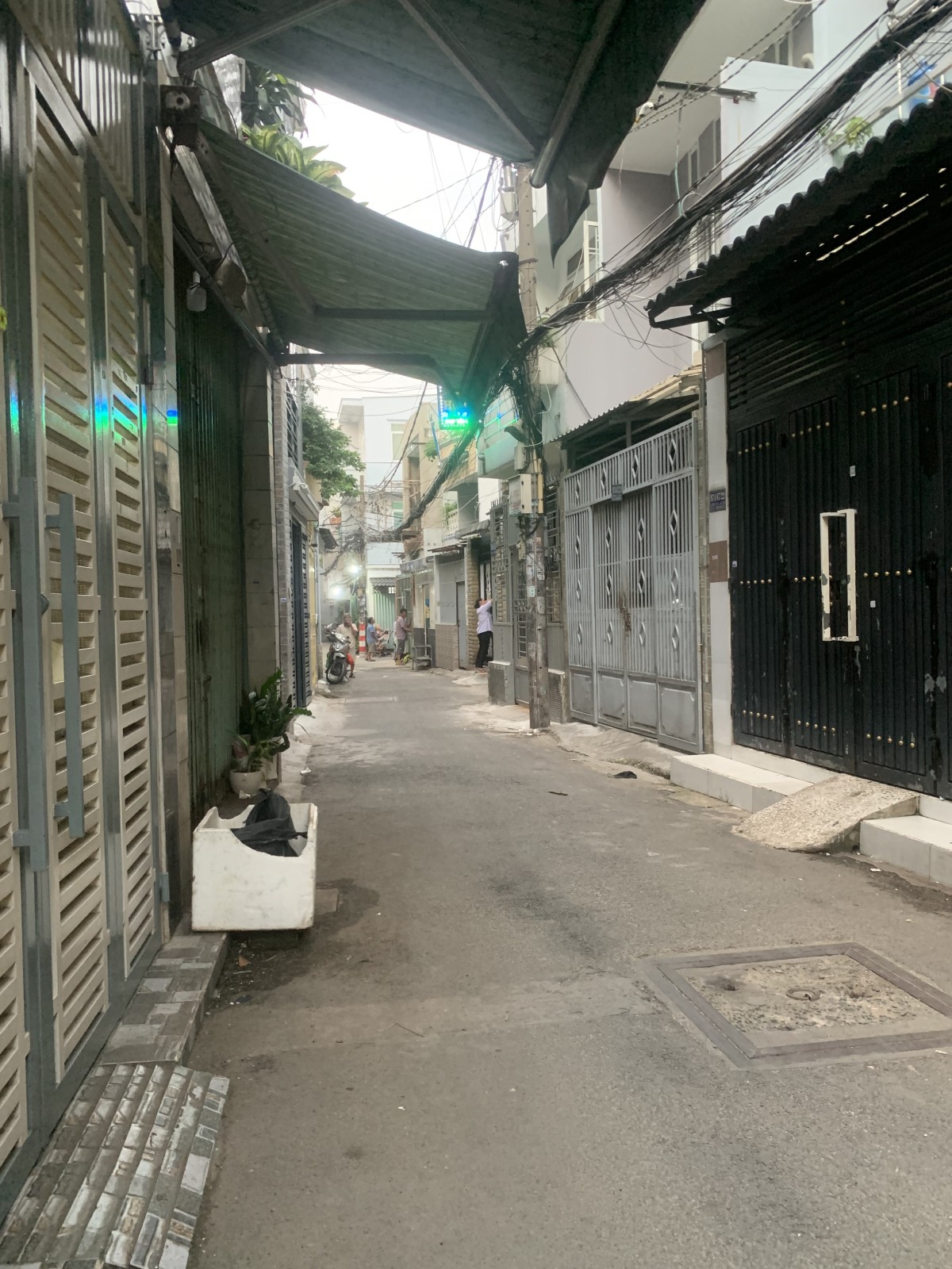 Giá sốc chỉ 5.3 tỷ TL có nhà CMT8, 45m², 2 lầu, HXH vào nhà, mới đẹp ở ngay.