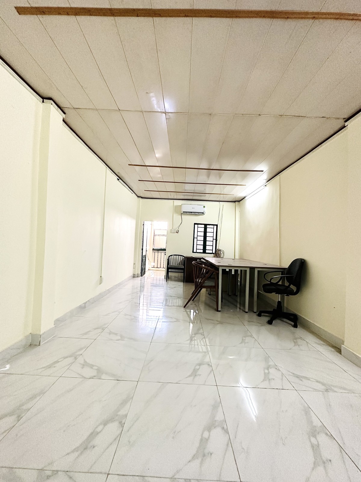 BÁN NHÀ TRẦN QUANG DIỆU QUẬN 3 - HẺM 1 SẸC - 63M2 NỞ HẬU CHỈ 95TR/M2