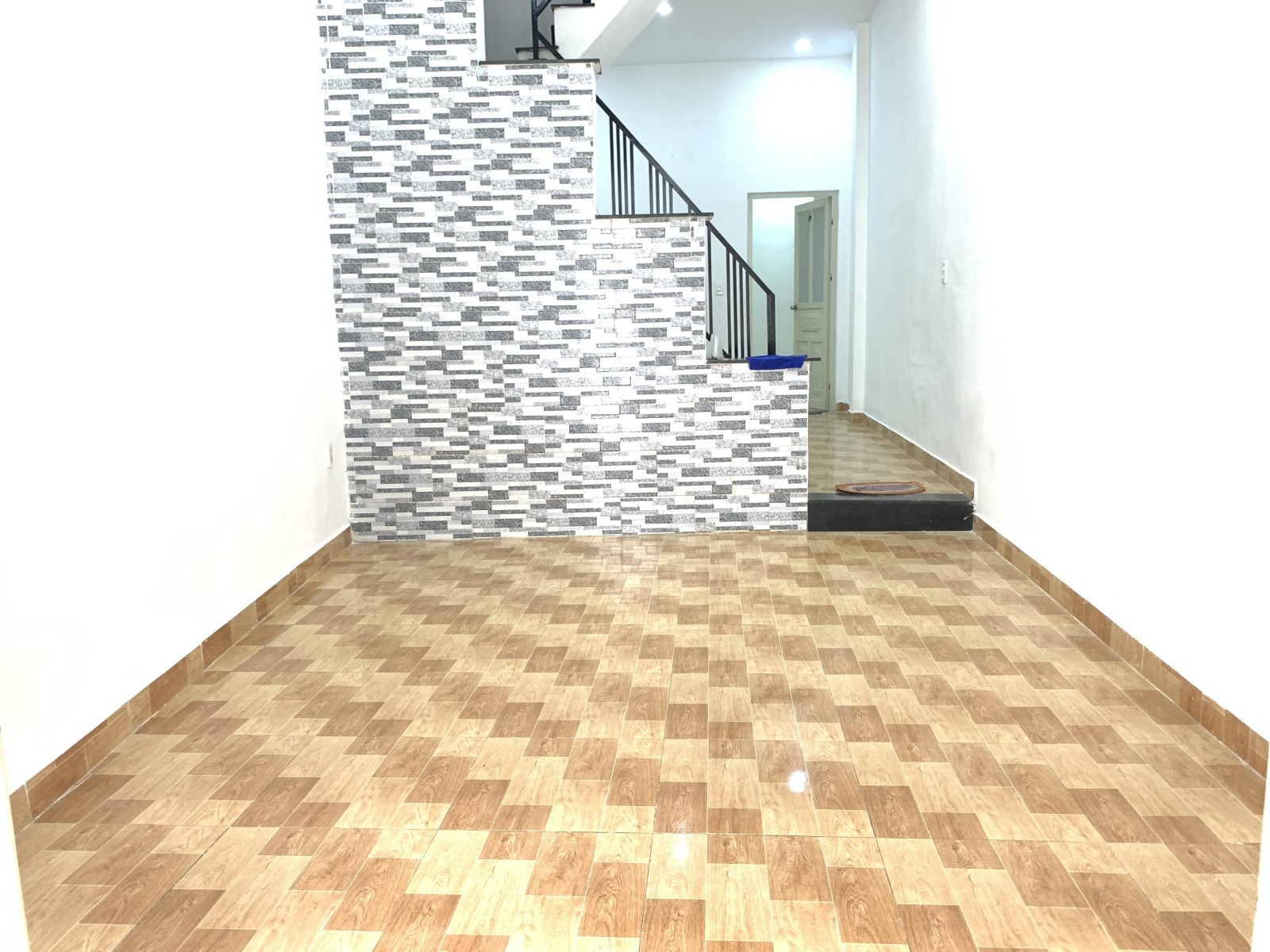 LIÊN KHU 5 - 6 , BÌNH TÂN - HẺM 4M - CHỦ NGỘP BANK - CHỈ 2.6 Tỷ