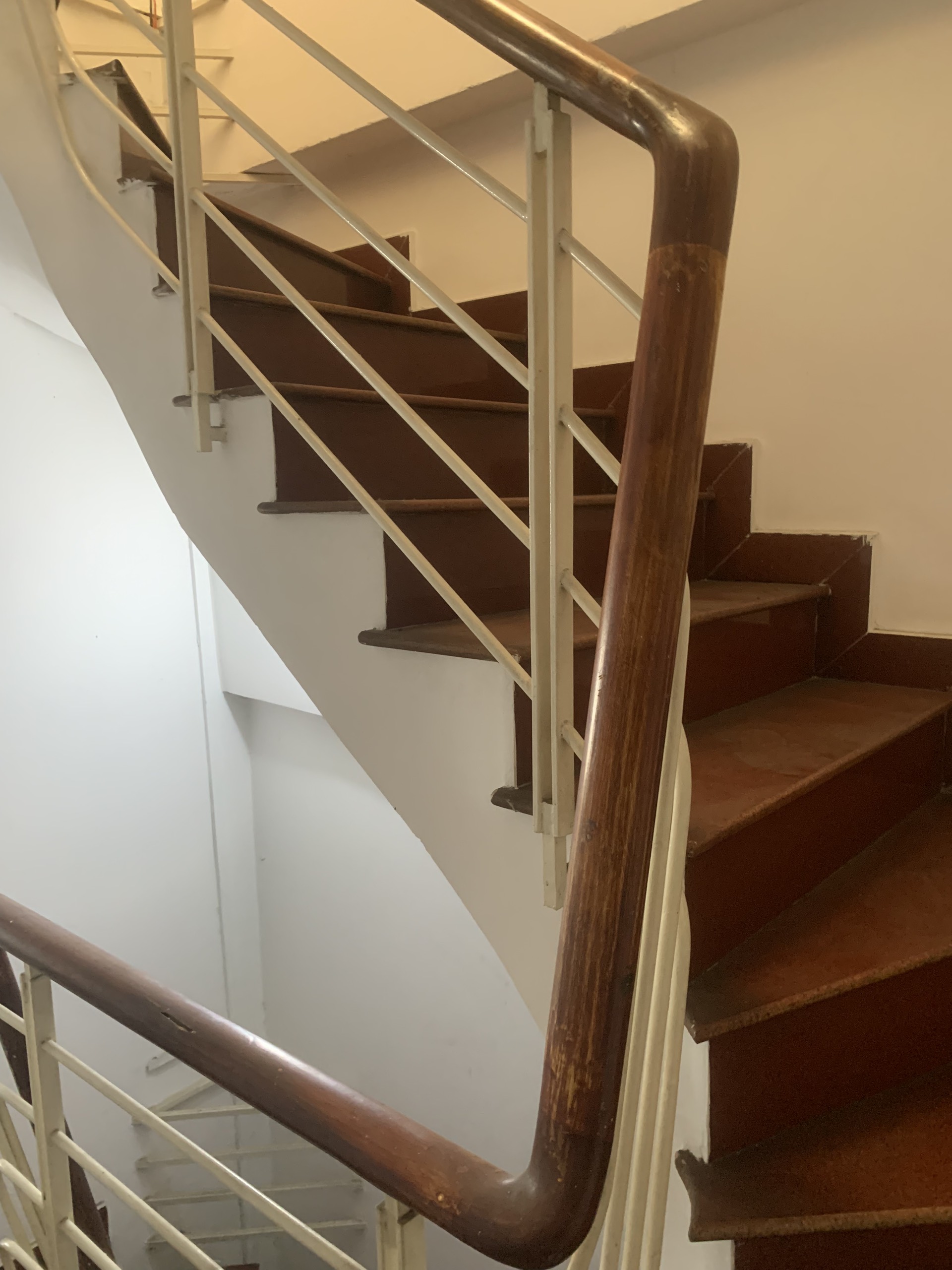 Cho thuê MT Trần Quang Khải. 4PN lớn. Giá: 50 tr/th