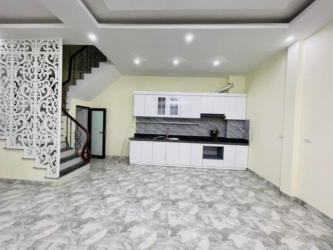 PHỐ KHƯƠNG TRUNG THANH XUÂN DIỆN TÍCH 33m2, GIÁ 4.75 TỶ, 5 TẦNG