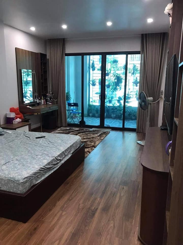 Bán Siêu Biệt thự KDDT Mỹ Đình. gần 200m2. 6 tầng, thang máy, Giá 2 triệu USD