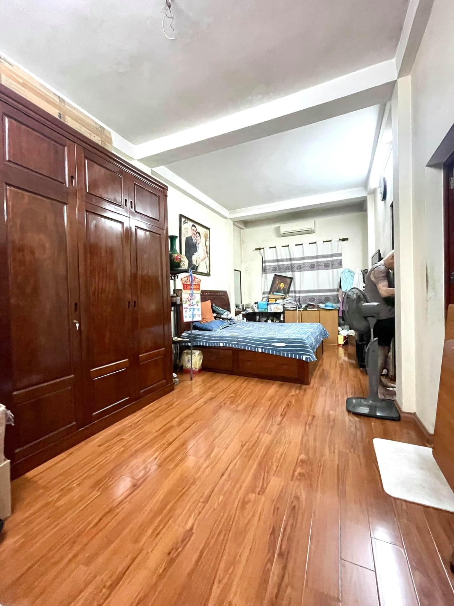 Bán nhà 34m2 Mặt phố An Dương, Tây Hồ Kinh doanh Bất chấp 9.6 Tỷ