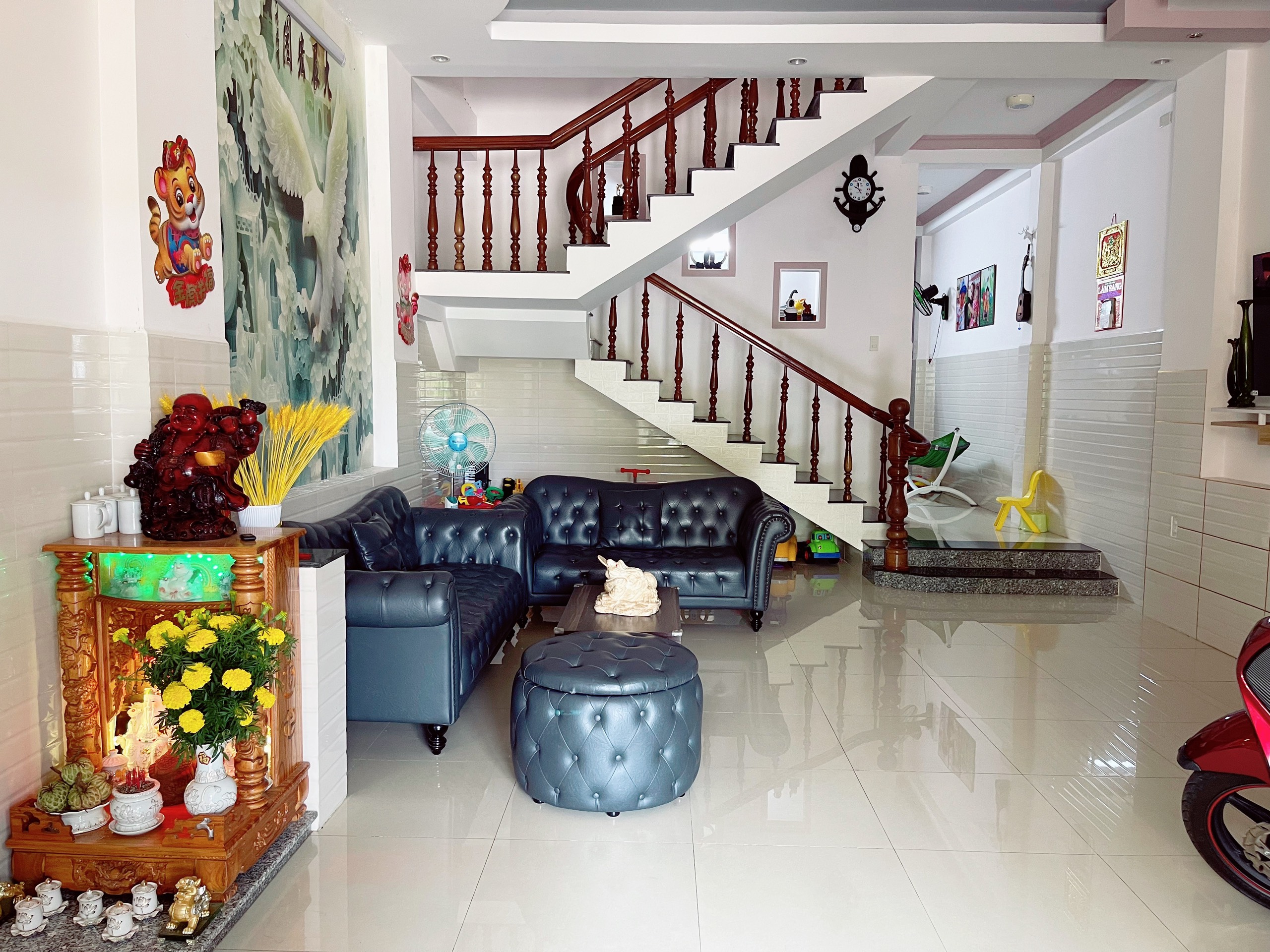 Nhà đẹp 1 trệt 1 lầu tại trung tâm Phan Thiết- mặt đường nhựa- kdc trí thức