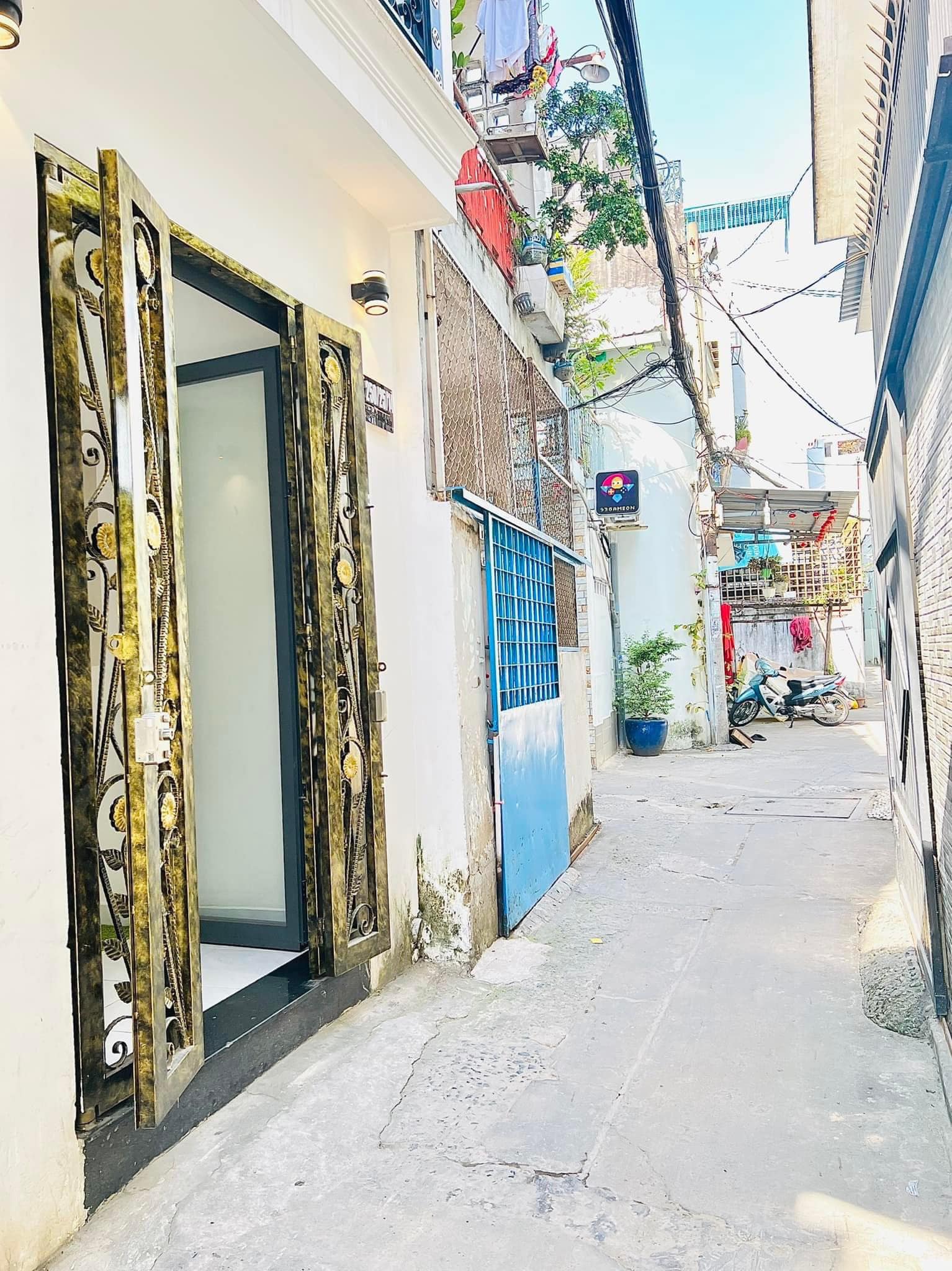 NHÀ MỚI DỌN VÀO Ở NGAY - CÔNG NĂNG ĐẦY ĐỦ - NGAY TRUNG TÂM PHÚ NHUẬN - CHỈ 2 TỶ NHỈNH.