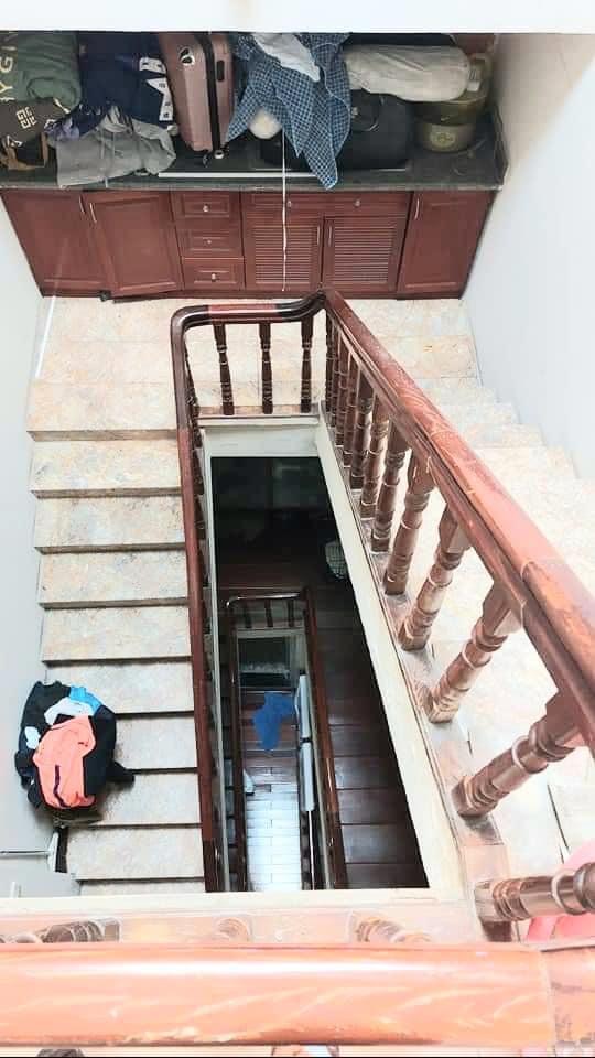 NGƯỜI NHÀ TÔI CẦN BÁN GẤP MẶT NGÕ NGUYỄN SƠN CHO CON DU HỌC ÚC, 65M, 3,7TỶ.