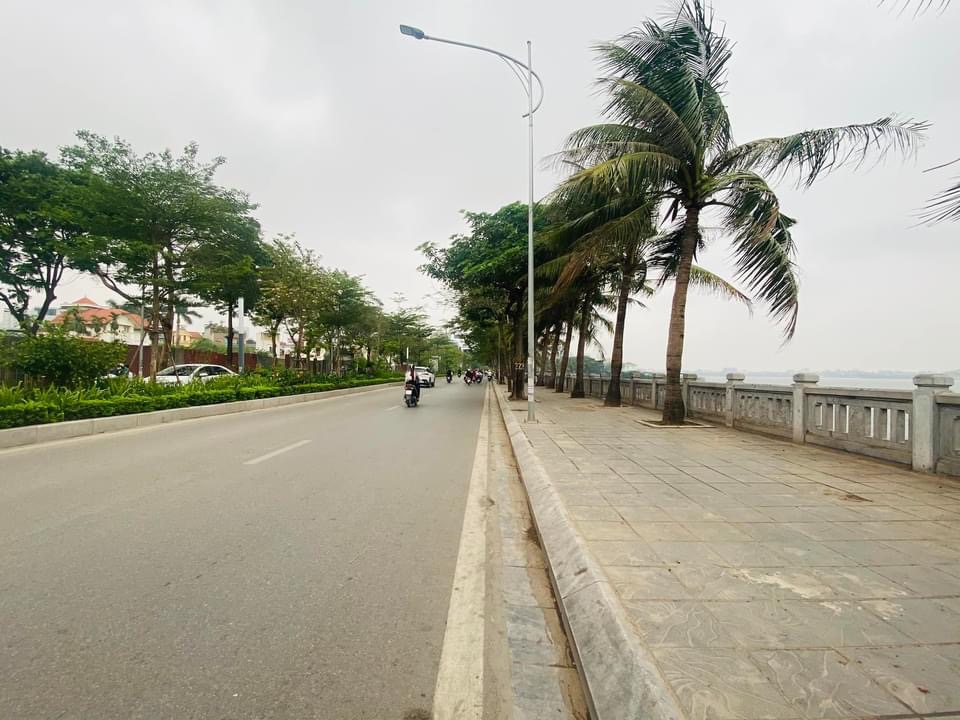 BÁN NHÀ MẶT PHỐ - LẠC LONG QUÂN - TÂY HỒ - VIEW BAO TRỌN HỒ TÂY - VỈA HÈ RỘNG - KINH DOANH SẦM UẤT.