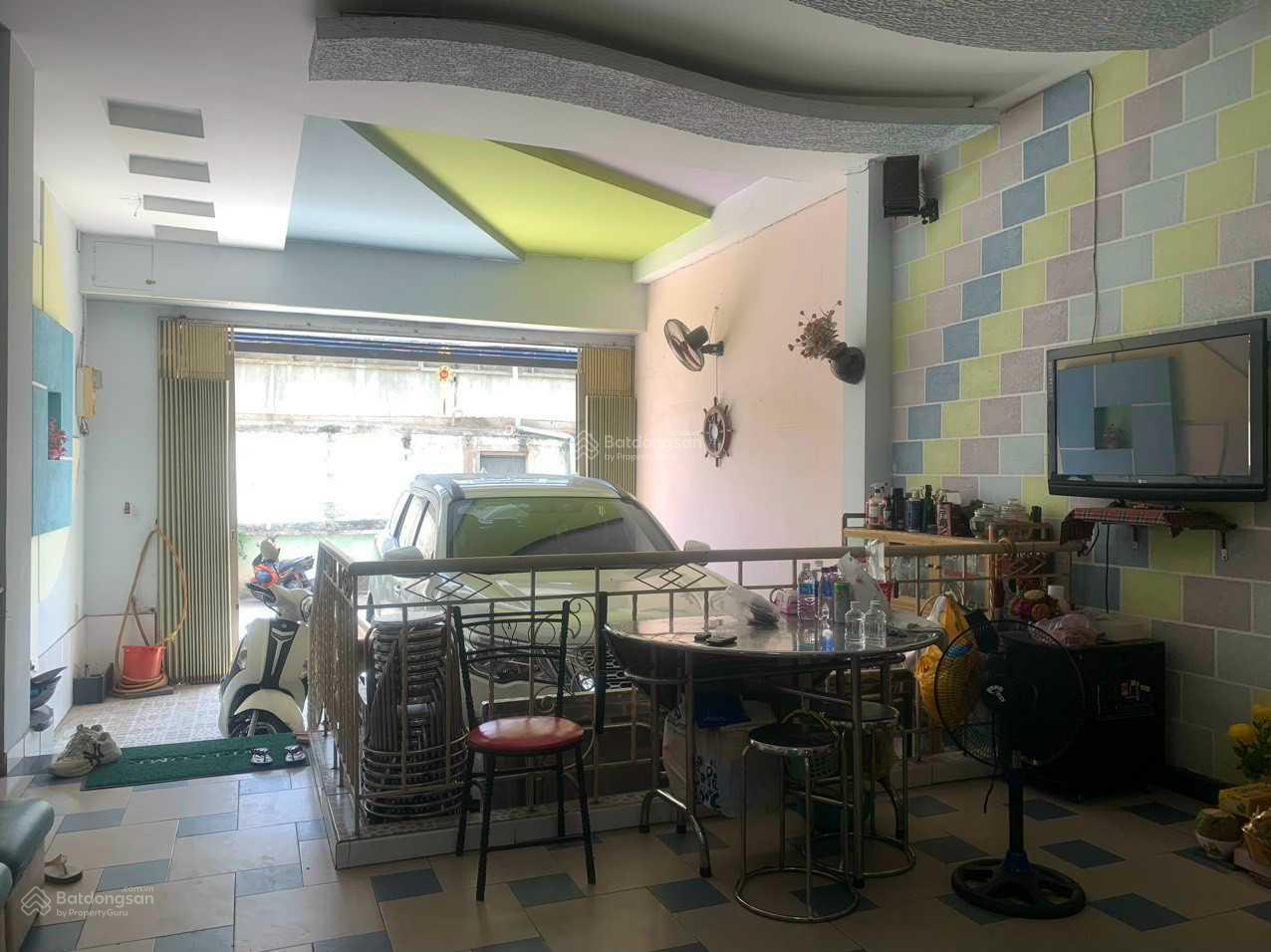 Nhà trục hẻm xe tải 8m thông, cách mặt tiền dương Quảng Hàm chỉ 50m siêu ngon