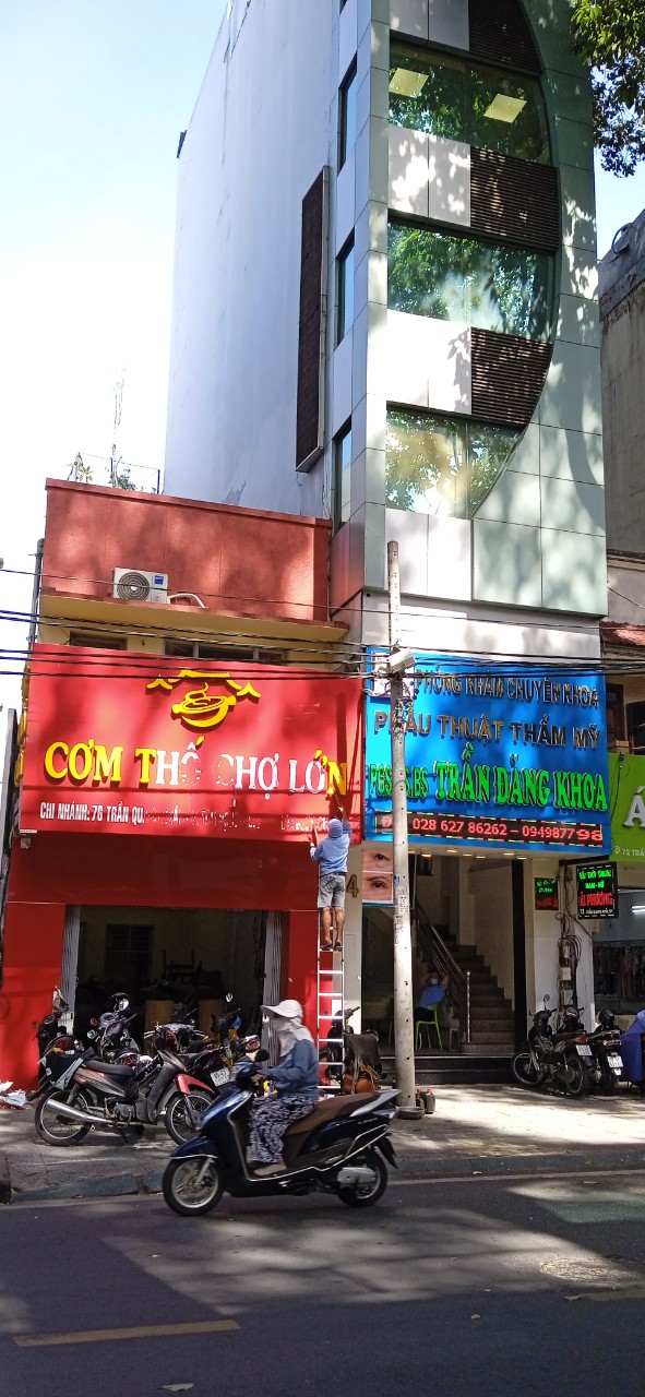 Gấp lắm rồi! Bán nhà 2MT Trần Quang Khải, Q1, DT 4.32x16.3m, 2L, 19.9 tỷ