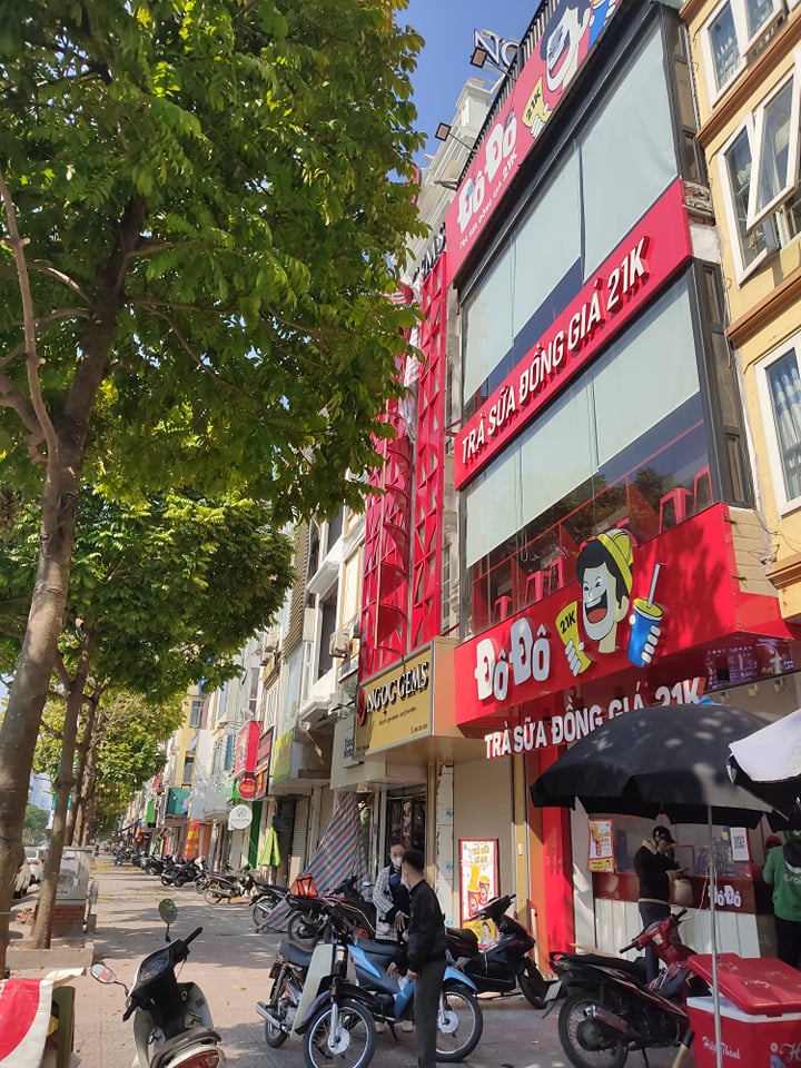 Bán nhà Mặt Phố Văn Cao 45m2 mt 5m vỉa hè kinh cho thuê 50tr/tháng