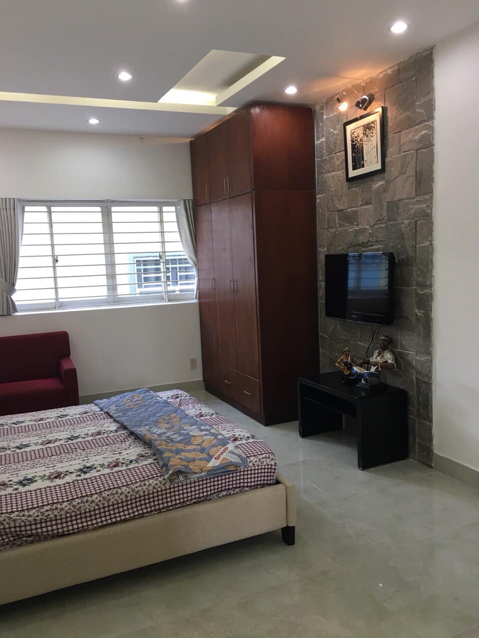 Bán nhà 5 tầng, CHDV Mặt Tiền Khánh Hội, Quận 4 giá chỉ 11 tỷ,