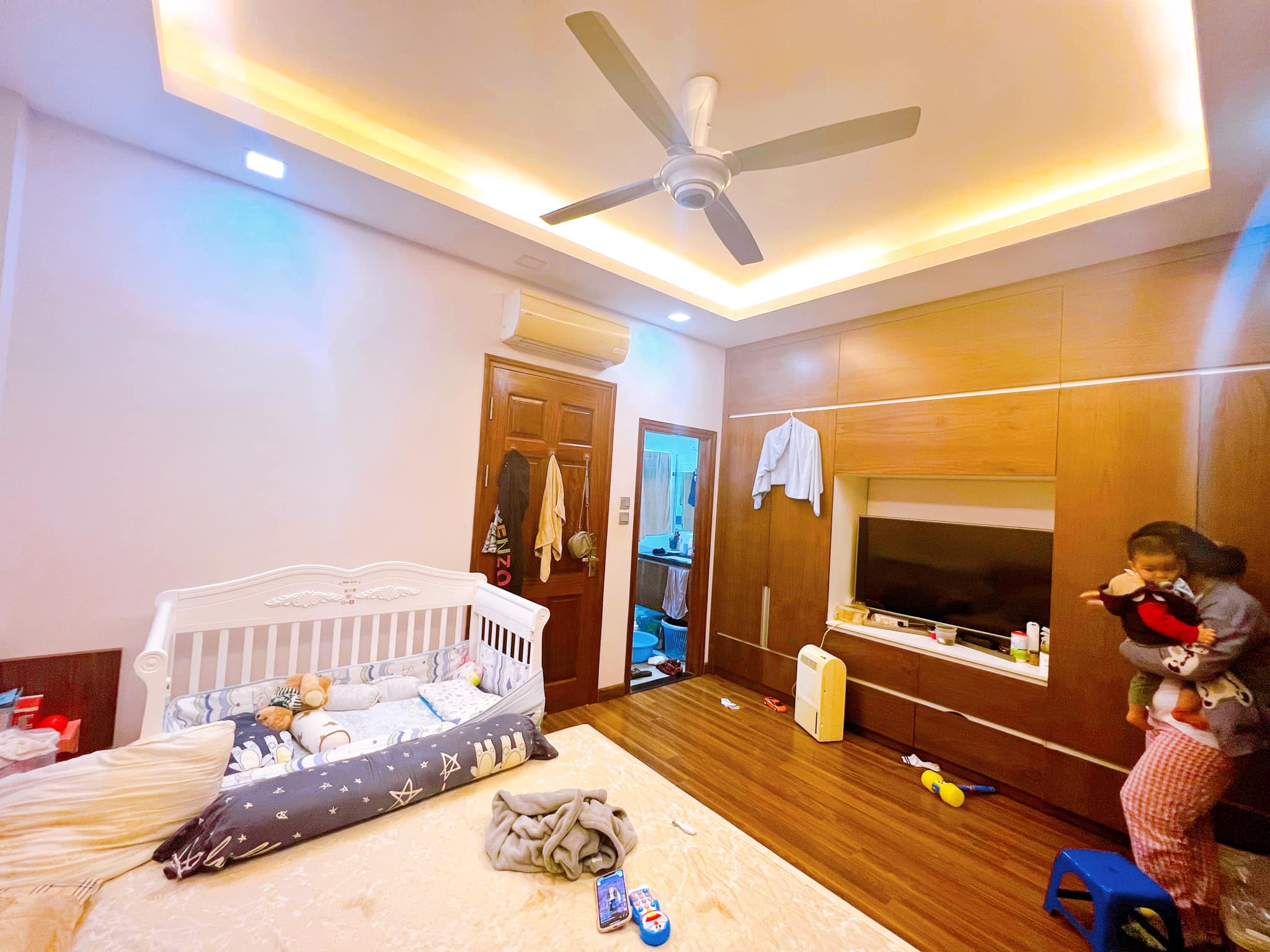 Bán nhà 38m2 Mặt phố Yên Phụ, Tây Hồ Mặt tiền Khủng Kinh doanh 8.7 tỷ