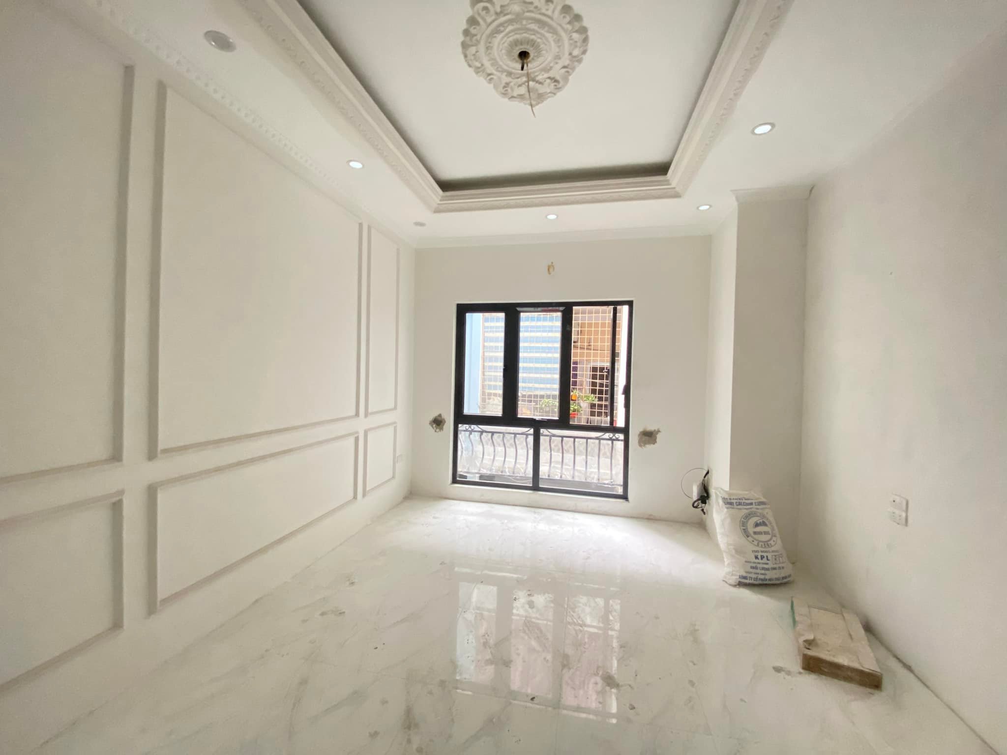 Bán nhà 79m2 phố Tứ Liên, Tây Hồ 10m Ô tô tránh 7 ngủ Thang máy 10 Tỷ