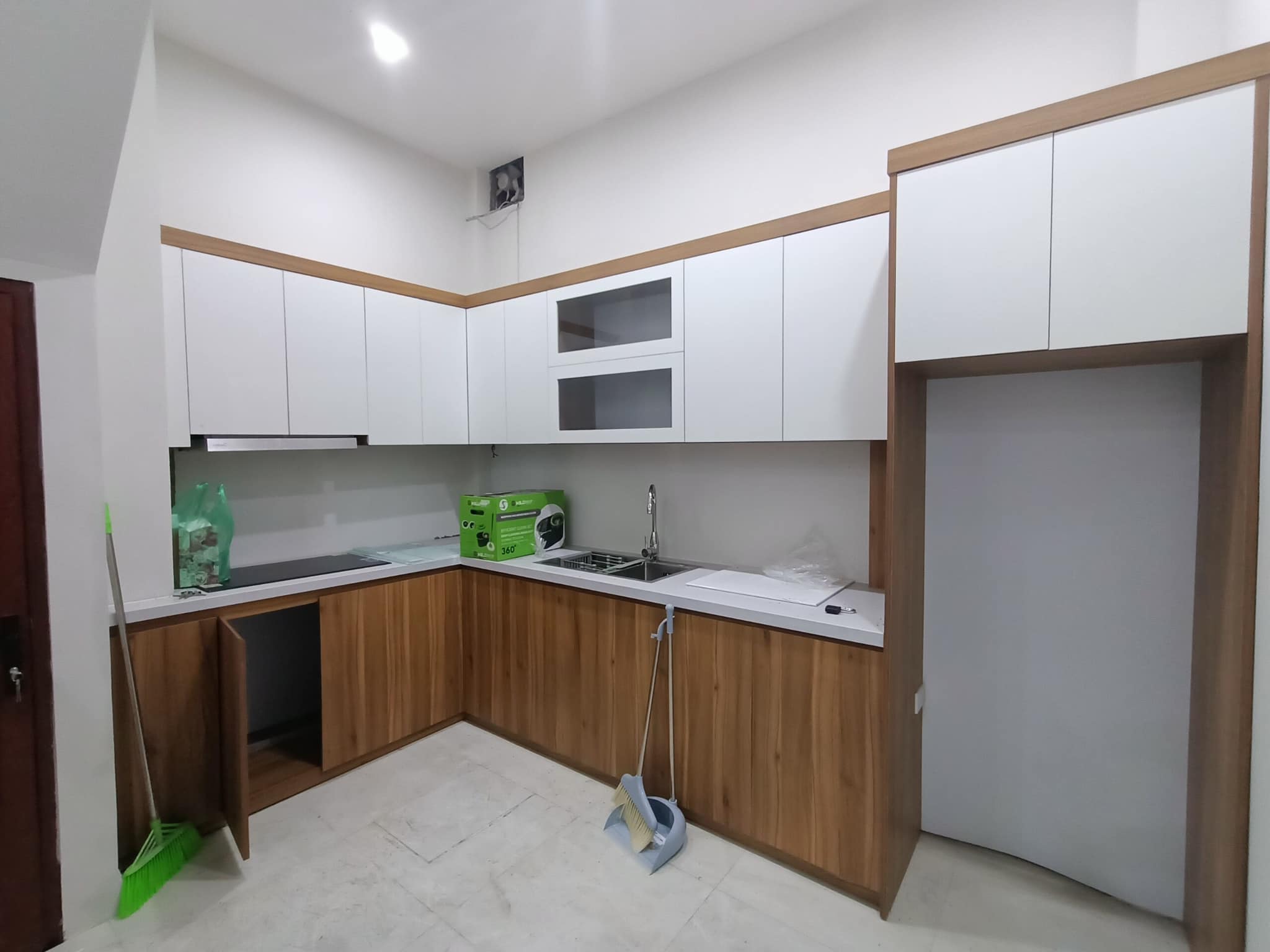 Bán nhà phố Cảm Hội, 3 ngủ đẹp ở luôn, giá 4.63 tỷ