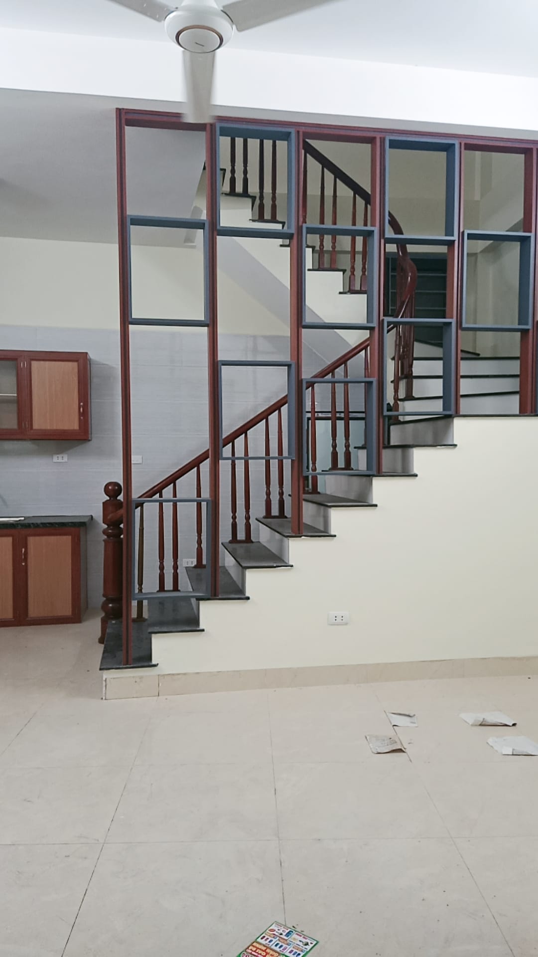 Bán gấp nhà 41 m 5 tầng mặt tiền 5,3 m tại ngõ 290 Xuân Đỉnh Bắc Từ Liêm lô góc, cách chợ xuân đỉnh 100 m giá chỉ 3,9 tỉ