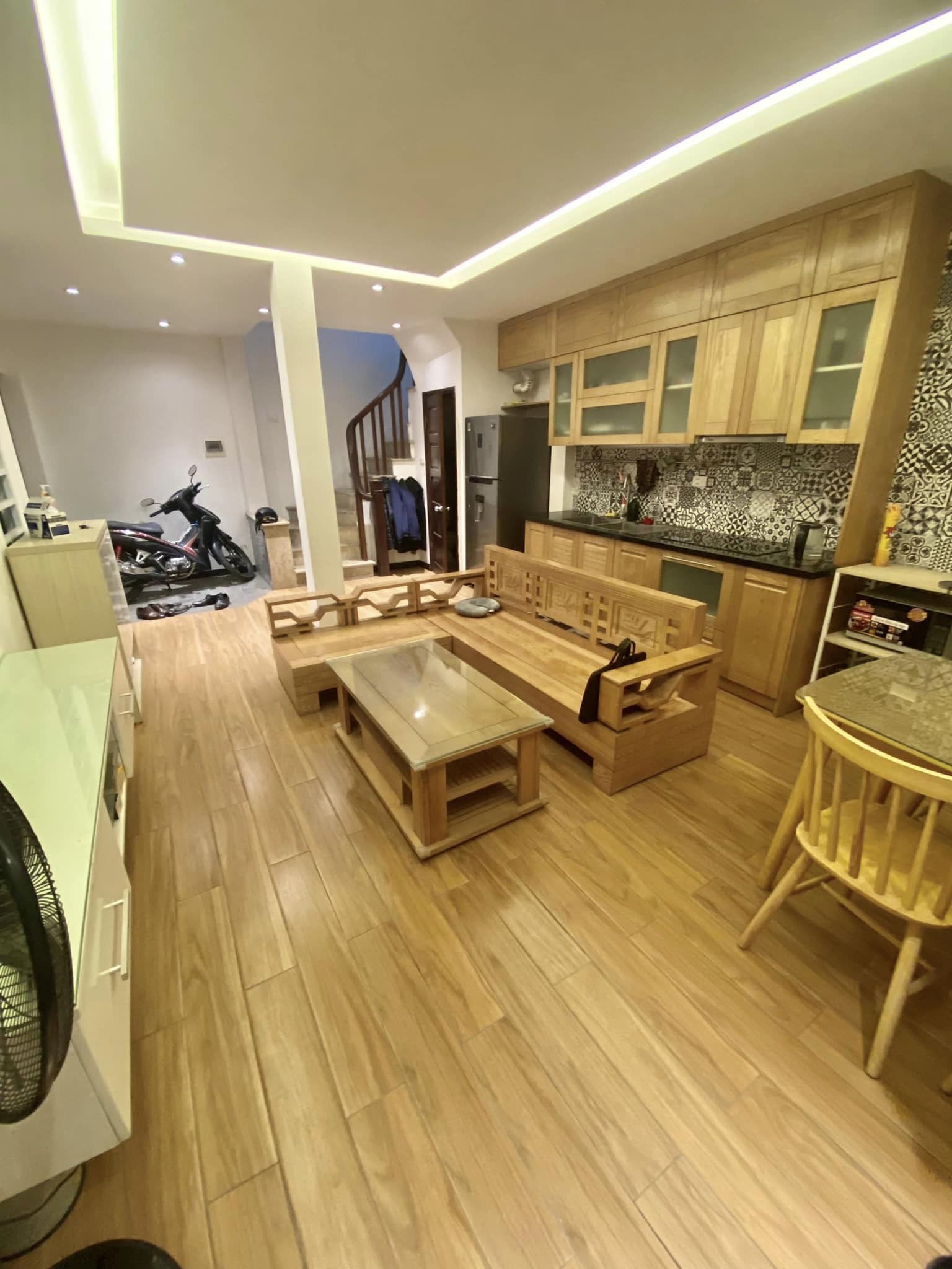 Siêu rẻ!!! Nguyễn Chính - Hoàng Mai - Gần Phố - Sổ Đỏ - Ba Gác - 38m2 - 3.15 Tỷ