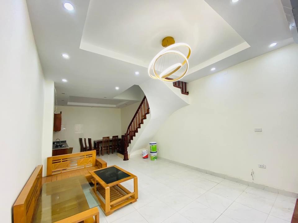 BÁN NHÀ MẶT NGÕ CHÙA BỘC- LÔ GÓC - 1 BƯỚC RA PHỐ- Ô TÔ SÁT NHÀ