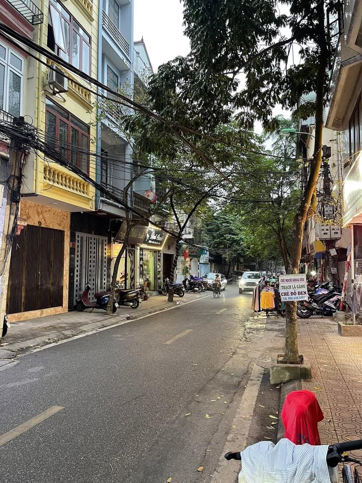 BÁN NHÀ - NGHĨA DŨNG - BA ĐÌNH - CÁCH MẶT PHỐ 8M - NHÀ ĐẸP Ở LUÔN - NỘI THẤT XỊN SÒ