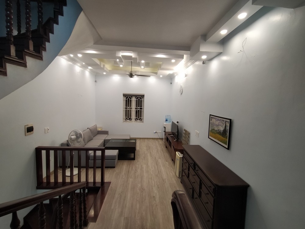 Bán nhà ngõ phố 6x Ngọc Lâm Long Biên 9.2 tỷ diện tích 65m2 nhà đẹp